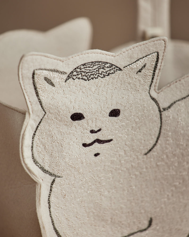 Coral & Tusk x Nekomura san Basket