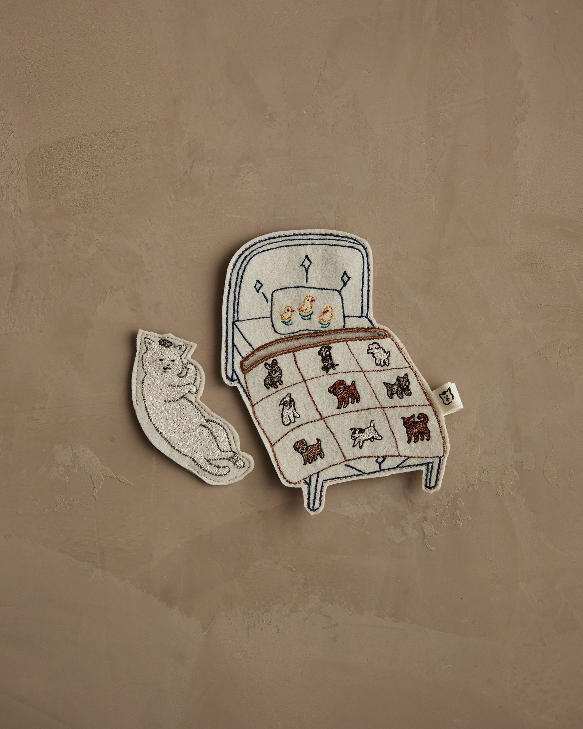 Coral & Tusk x Nekomura san Bed Card