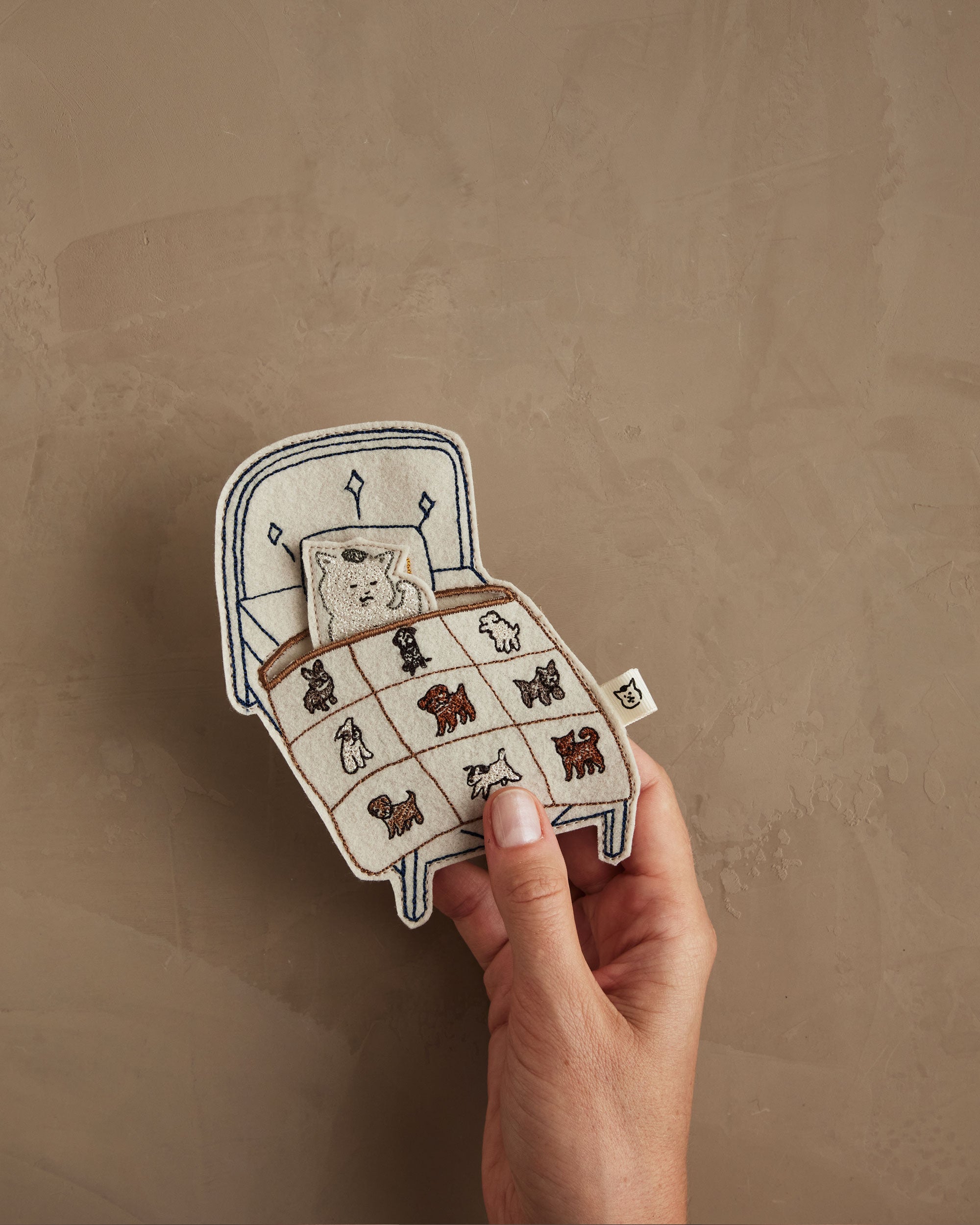 Coral & Tusk x Nekomura san Bed Card