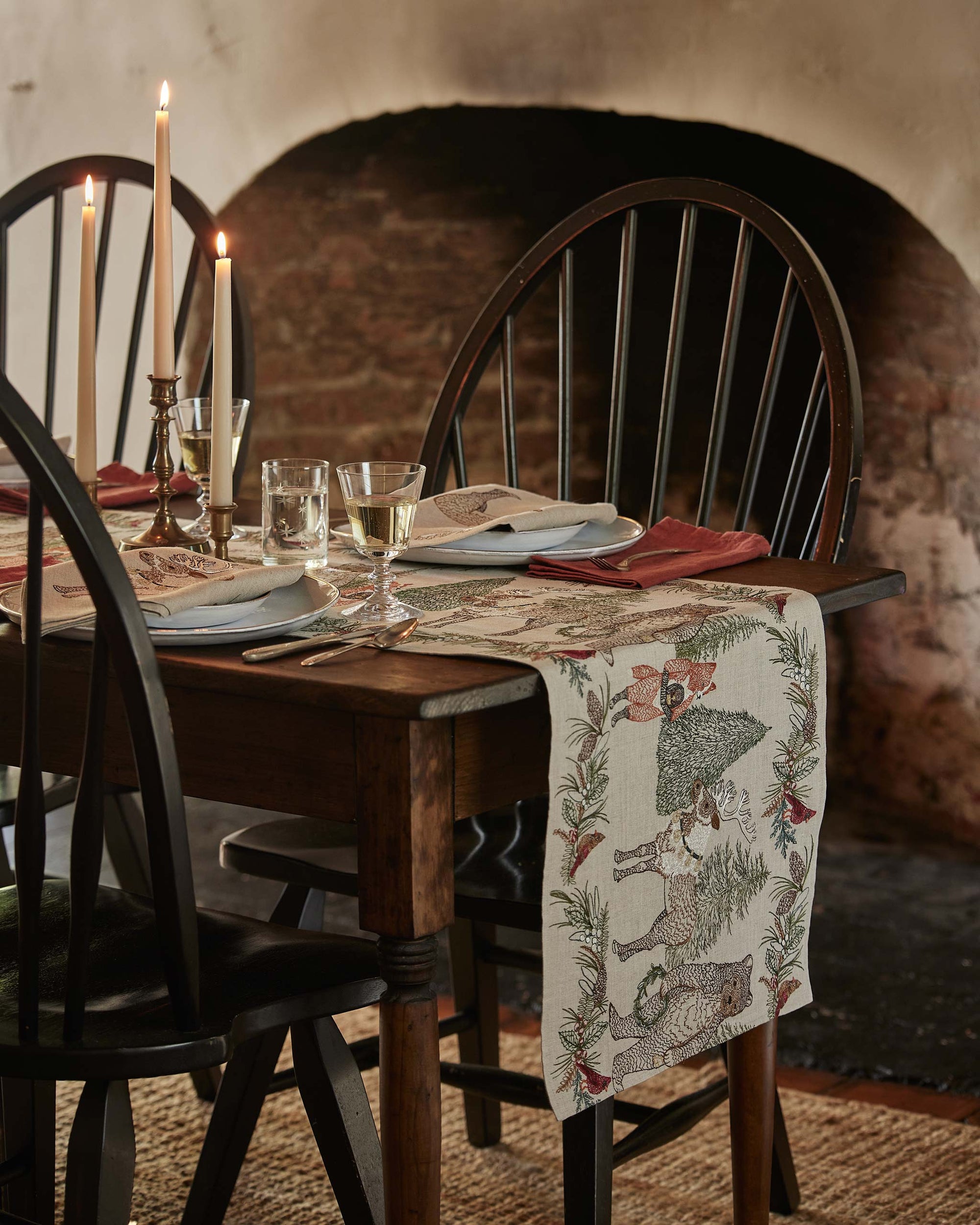 Christmas Cheer Table Runner