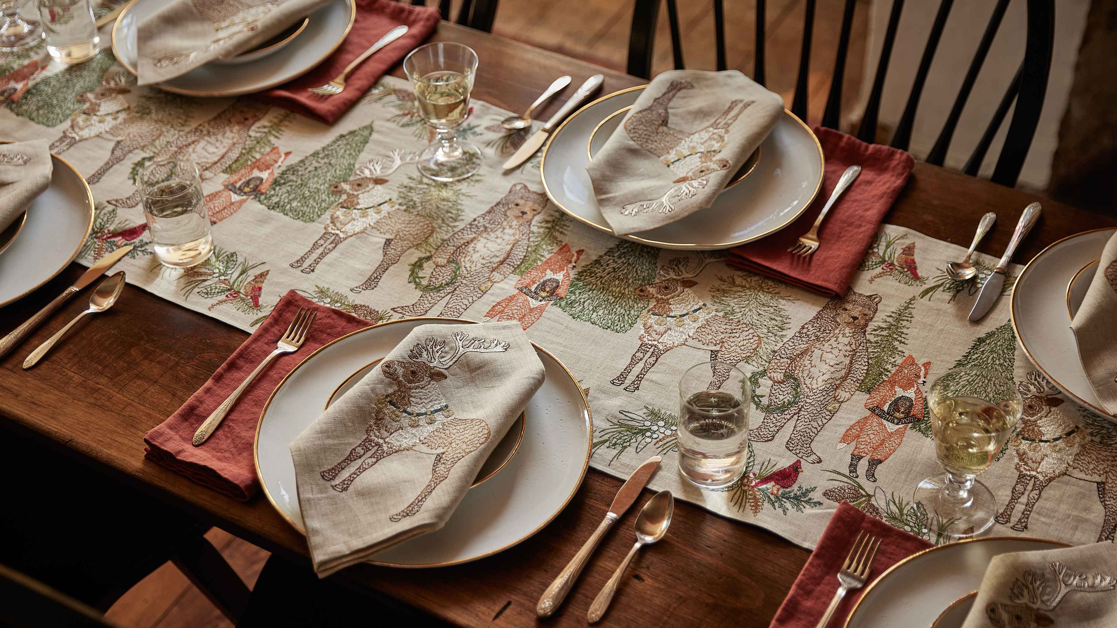 Christmas Cheer Table Runner | Coral & Tusk