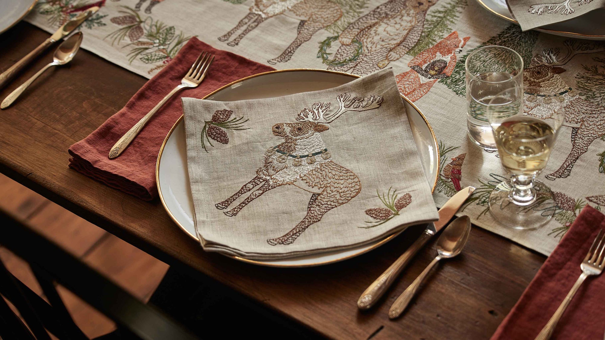 Christmas Cheer Reindeer Dinner Napkin