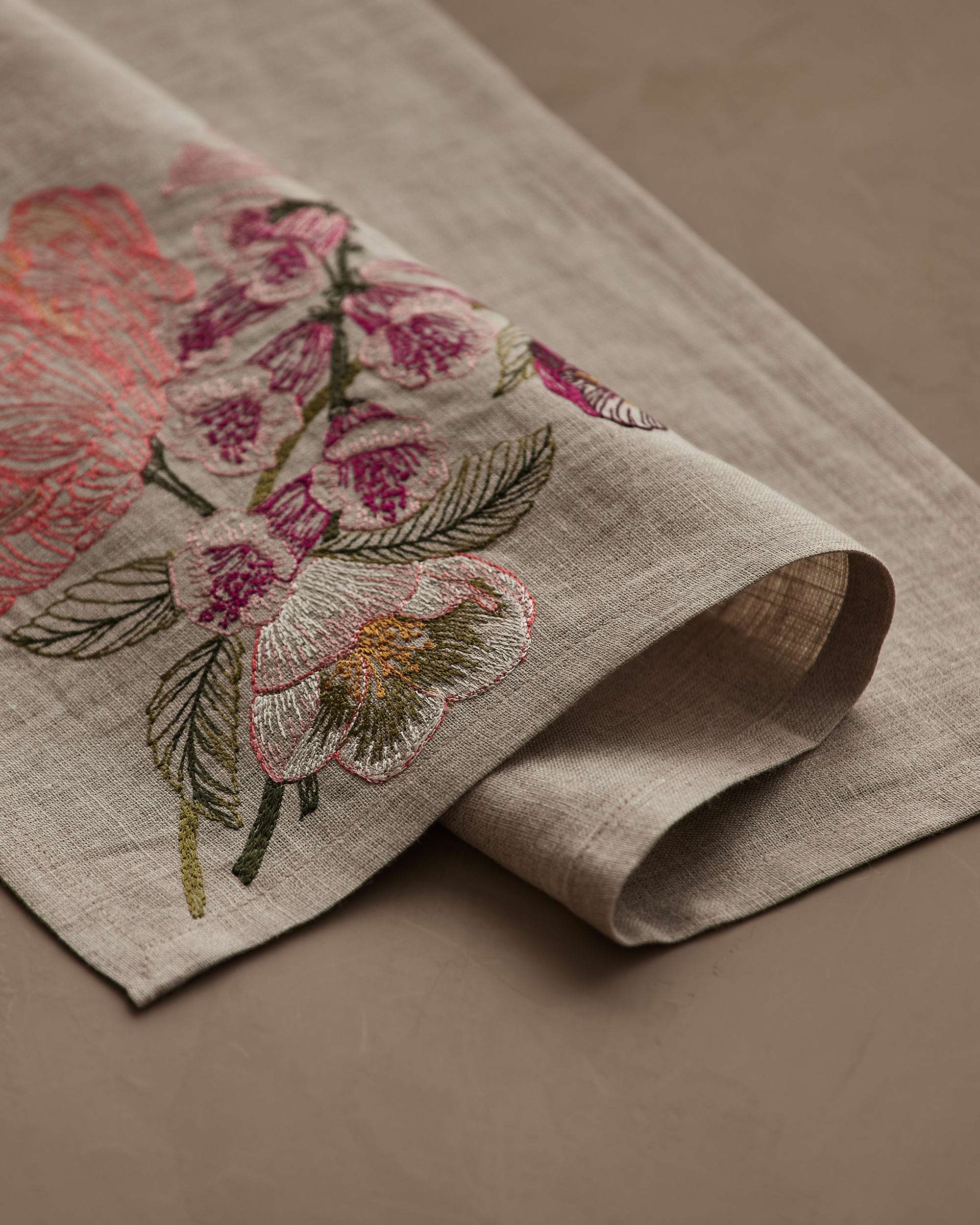 Blush Bouquet Dinner Napkin