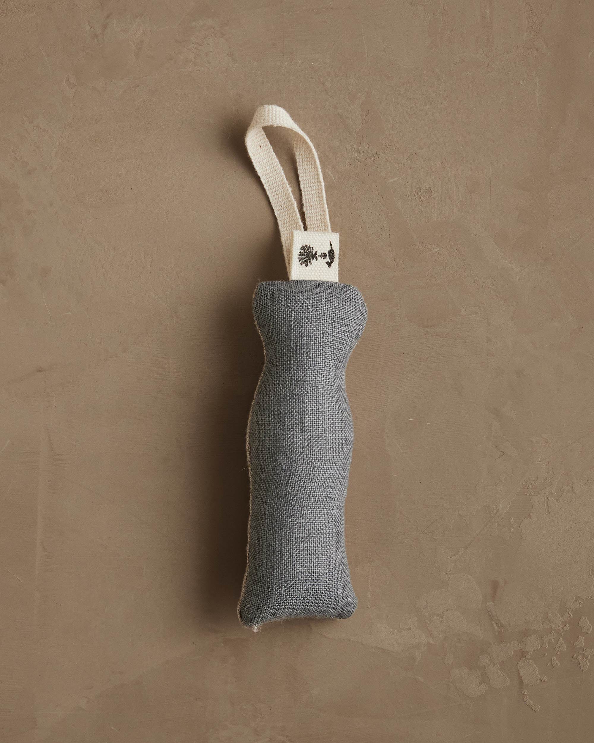 Mouse with Wreath Ornament