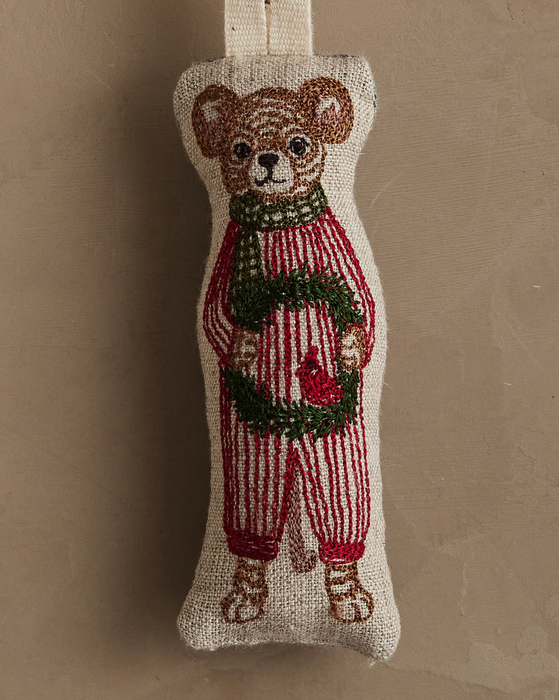 Mouse with Wreath Ornament