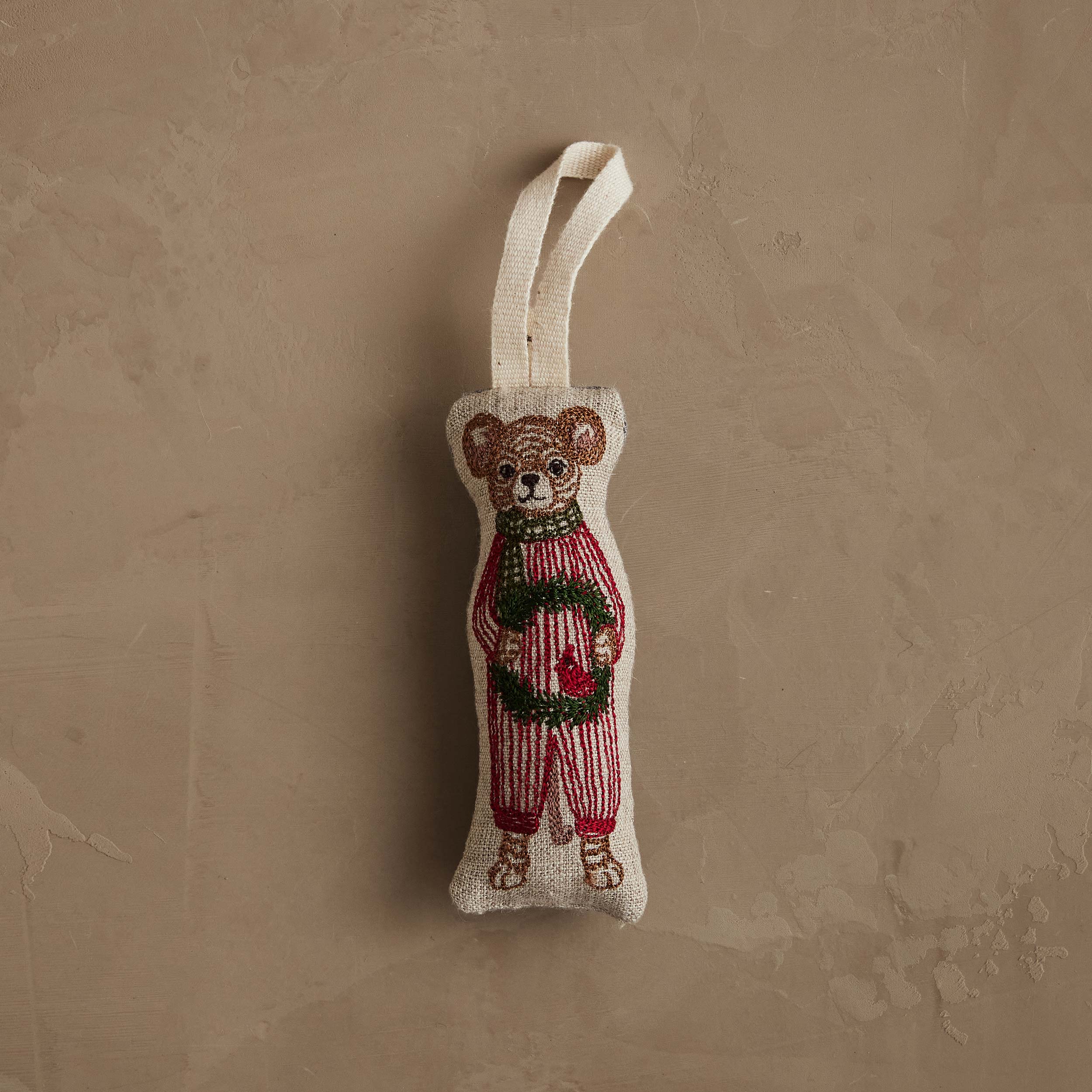 Mouse with Wreath Ornament | Coral & Tusk