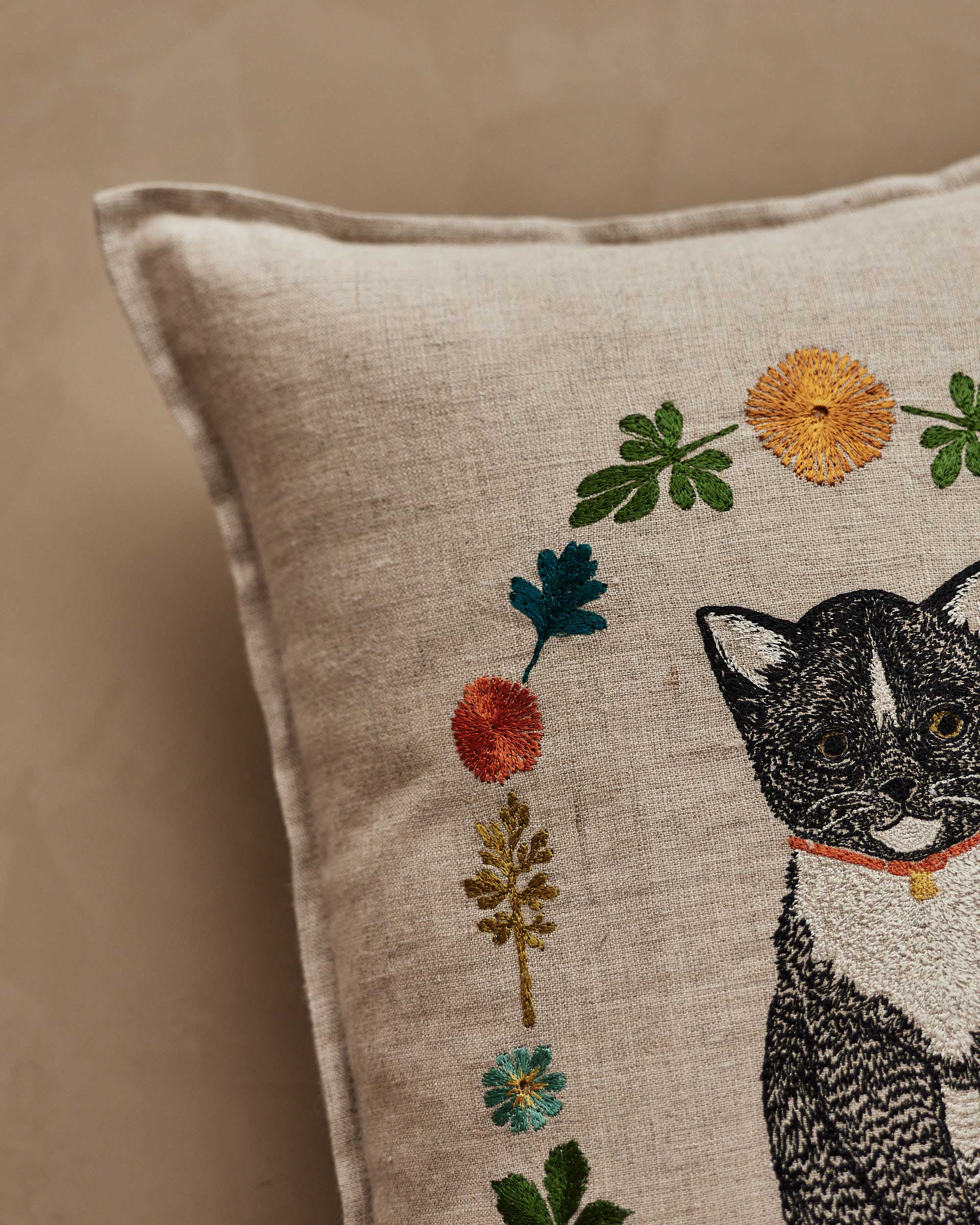 Kitten Cameo Pillow | Coral & Tusk