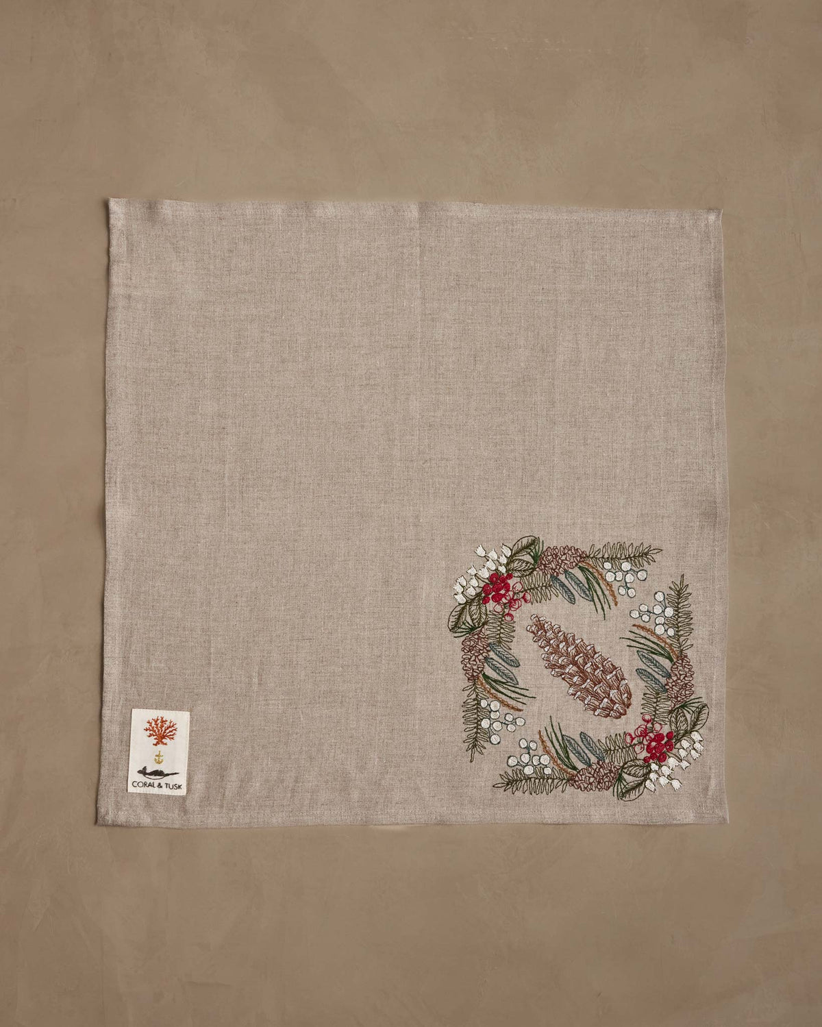 Pinecone Garland Dinner Napkin