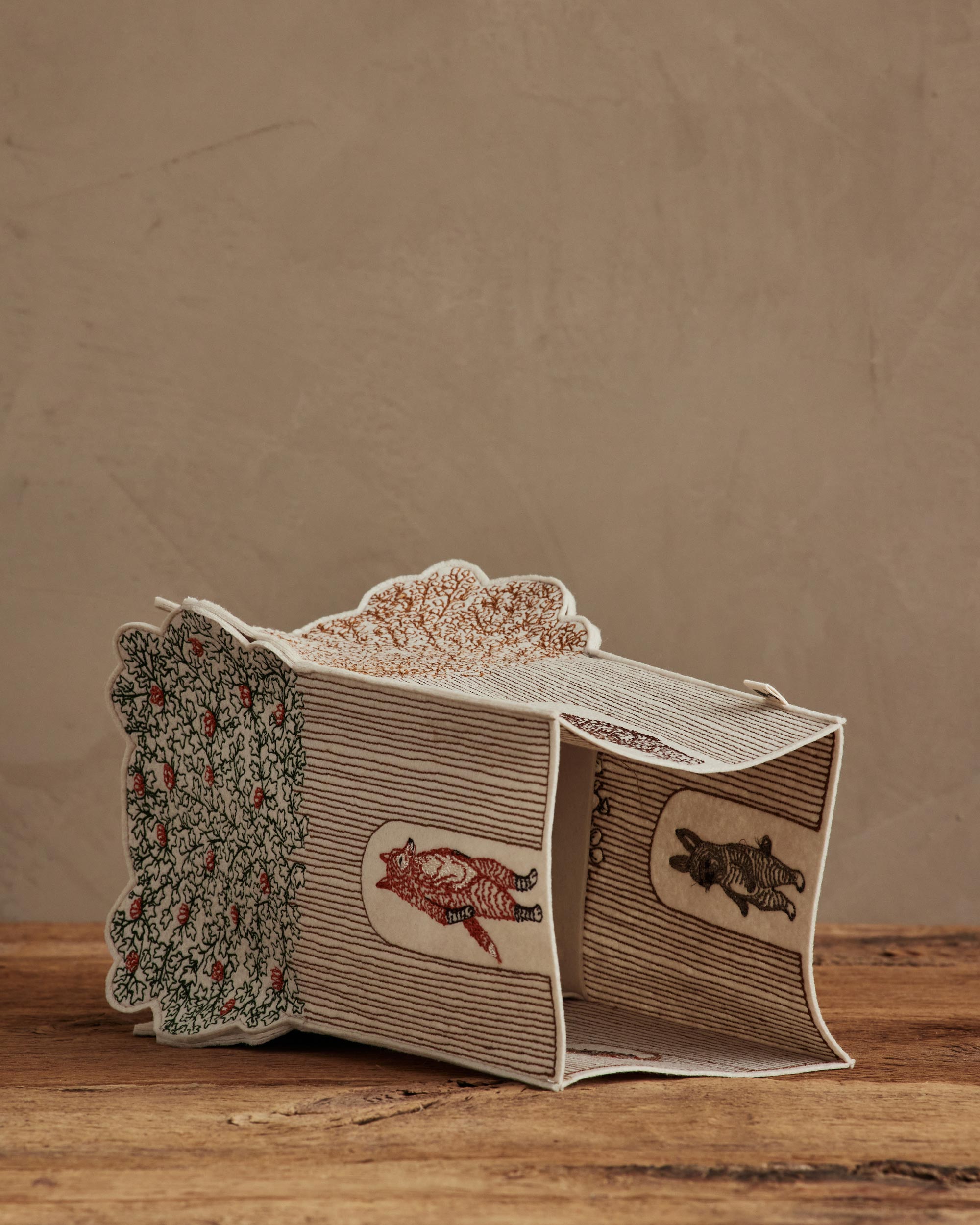 Treehouse Tissue Box Cover