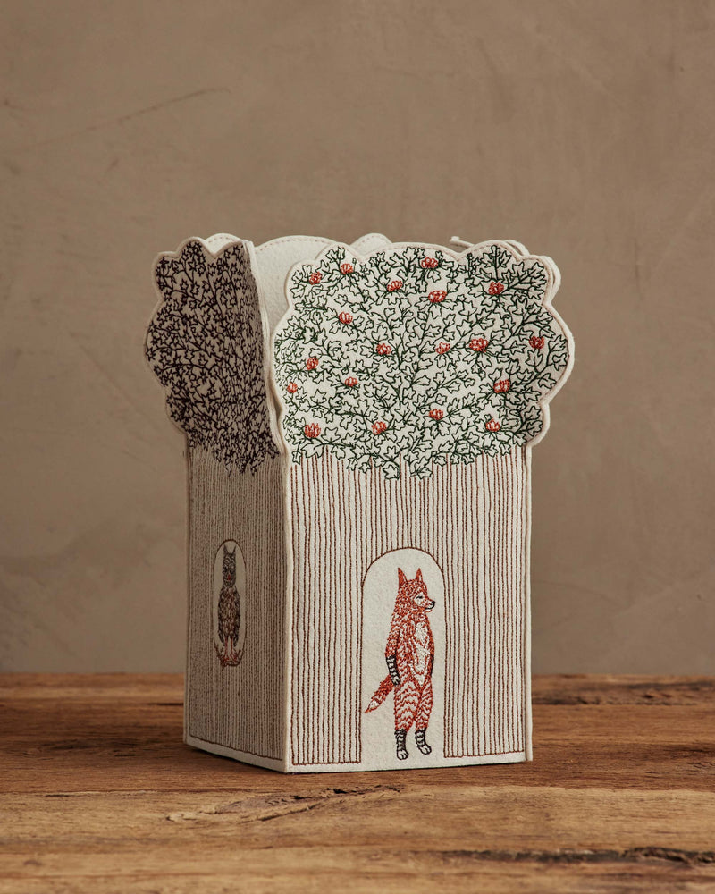 Treehouse Tissue Box Cover