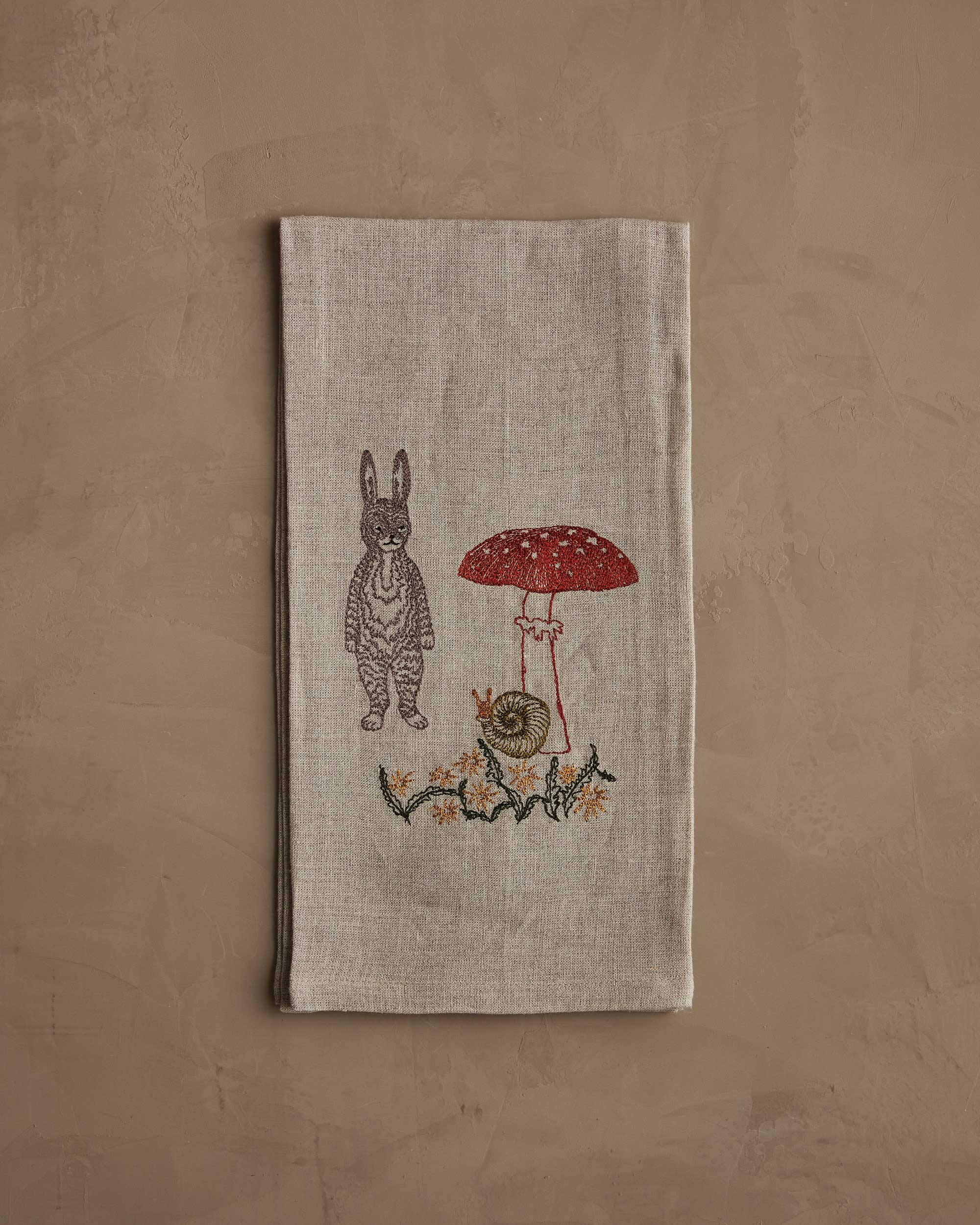 CORAL&TUSK　　 Tea Towel card(クラフト紙) Bunny with Mushrooms Tea Towel | Coral & Tusk