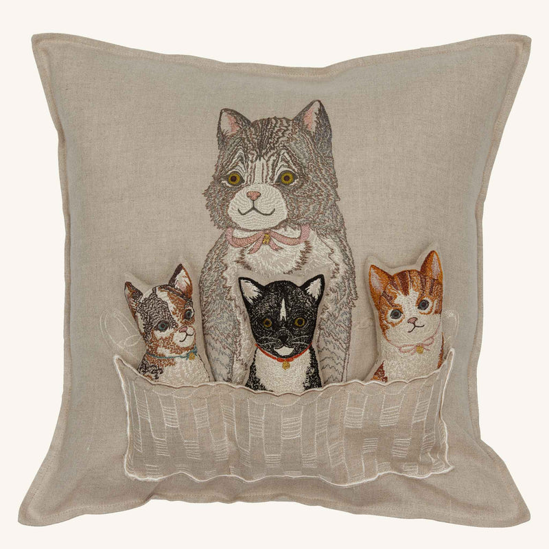 【新品】CORAL & TUSK　キルトCats Basket of Kittens Pocket Pillow | Coral & Tusk