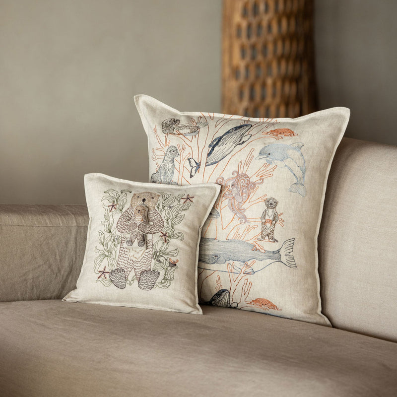 Otter Mama Pocket Pillow