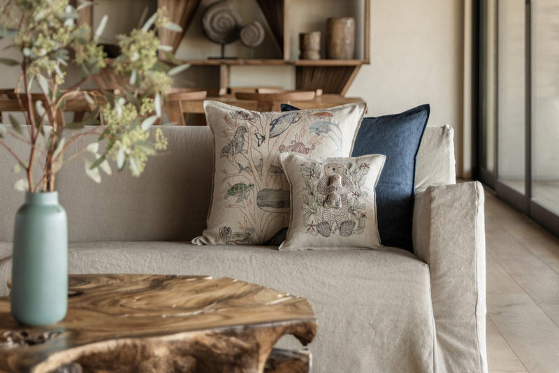 Otter Mama Pocket Pillow