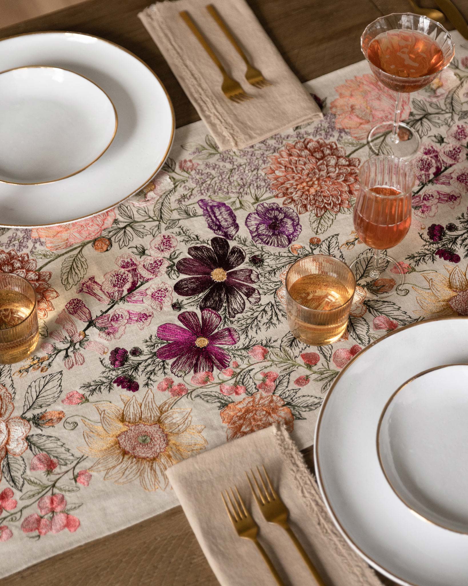 Paradise Garden Table Runner