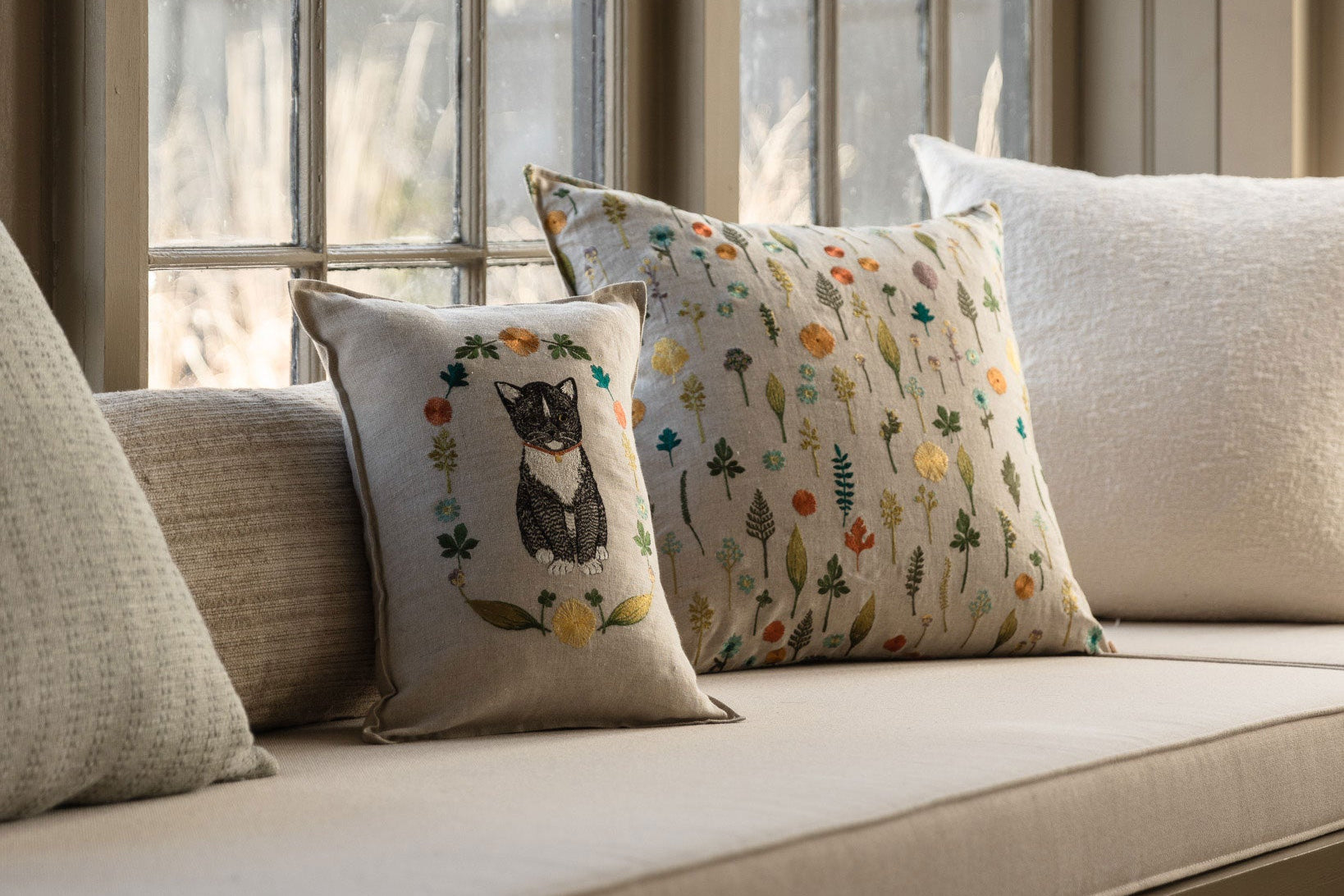 【新品】CORAL & TUSK クッションカバー Cute kittens Kitten Cameo Pillow | Coral & Tusk