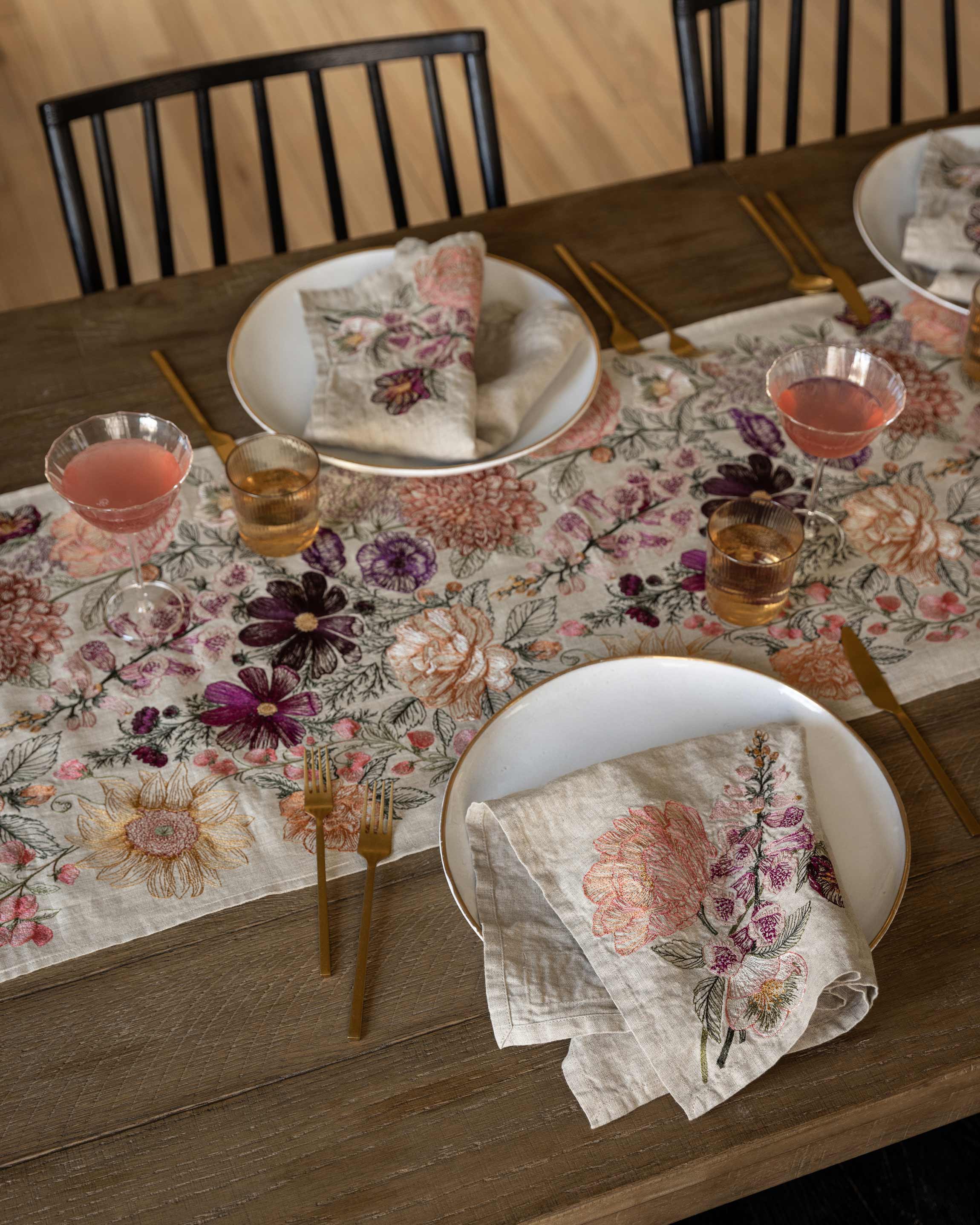 Paradise Garden Table Runner