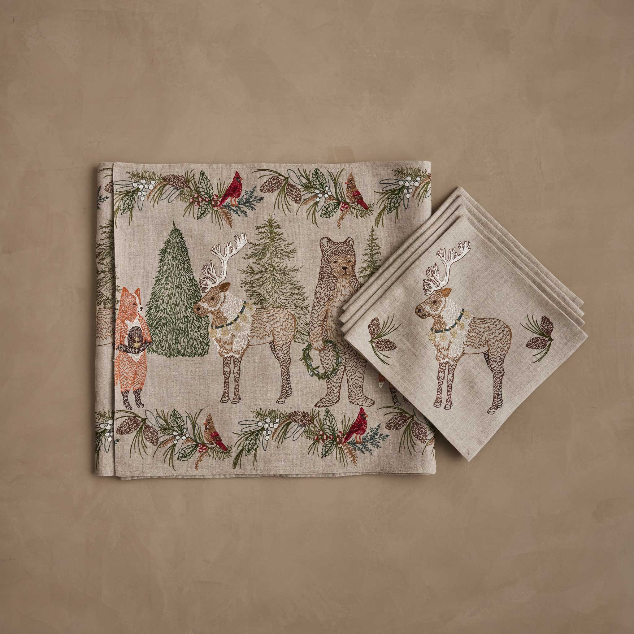 Christmas Cheer Table Linens Set