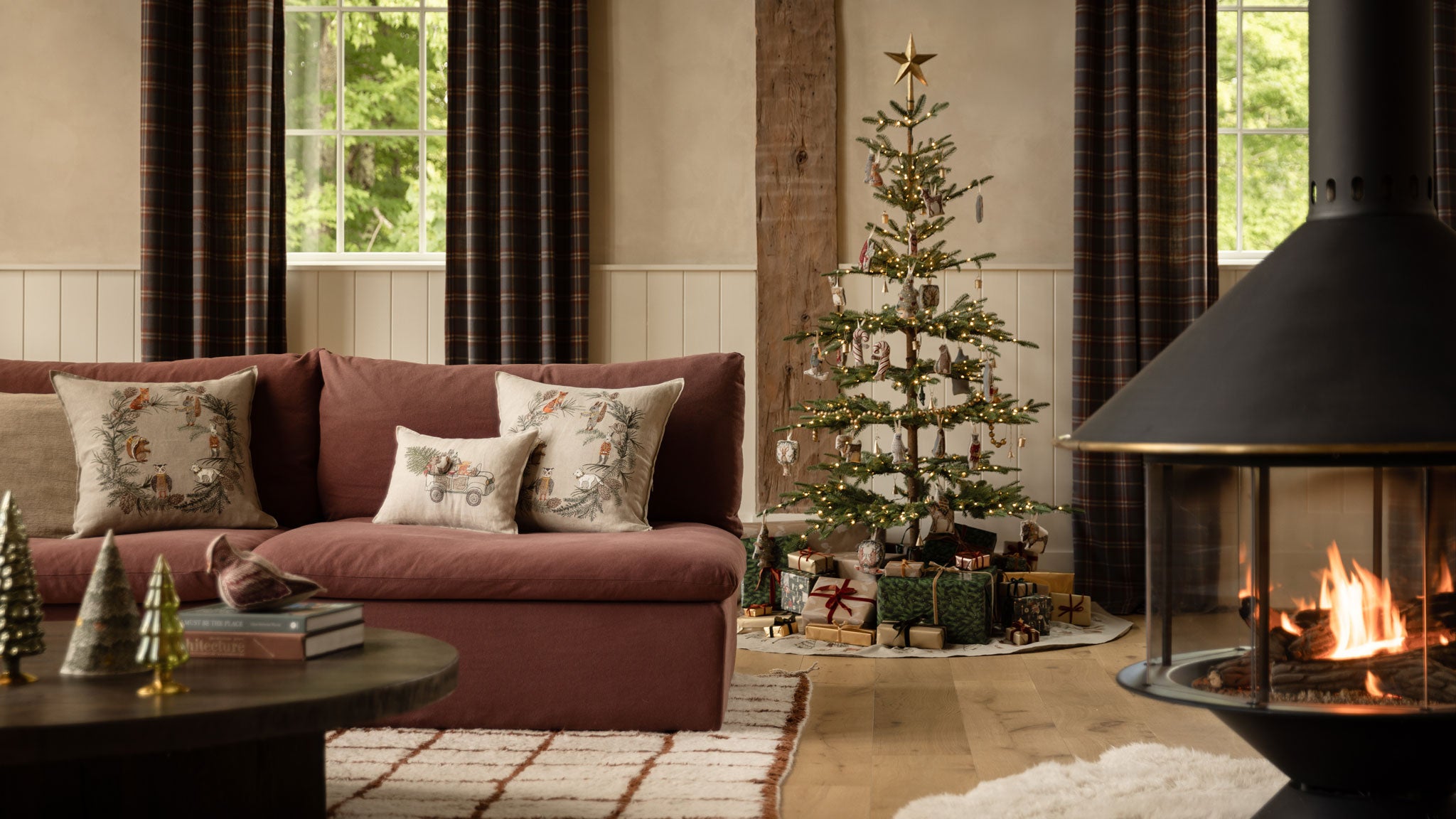 新品CORAL &TUSK Christmas Tree 2個セット Christmas Tree Car Pocket Pillow | Coral & Tusk