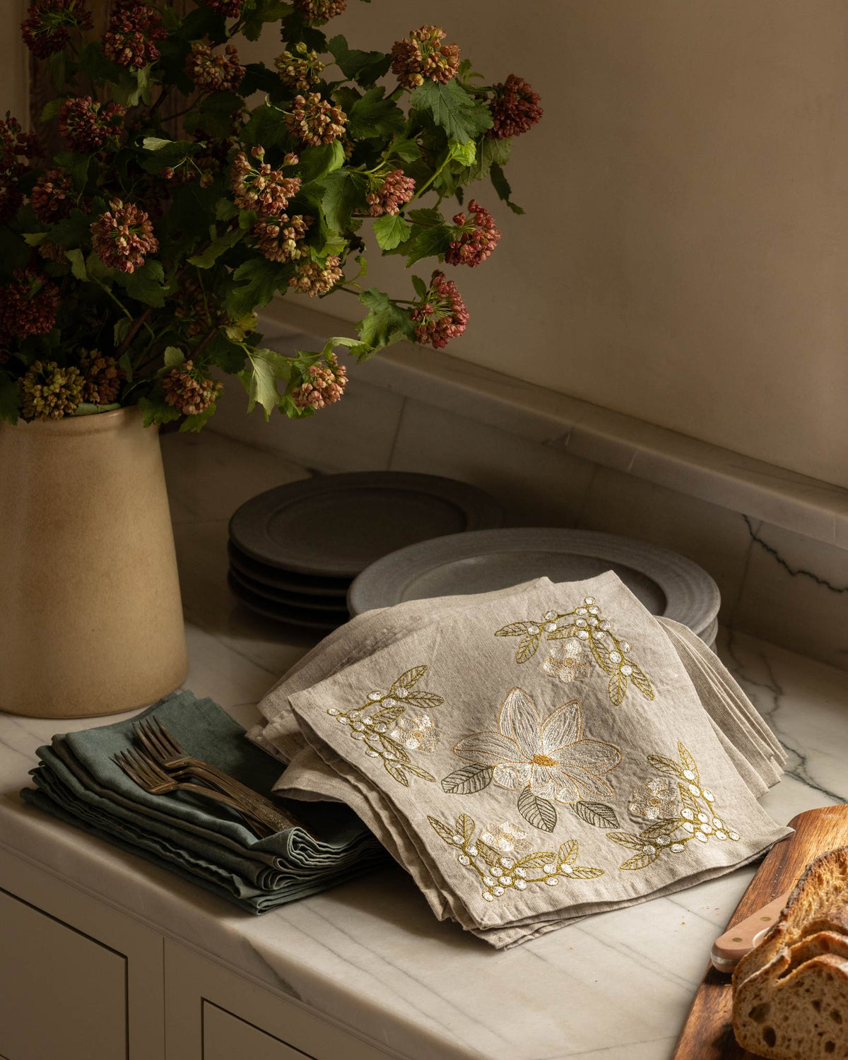 Magnolia Dinner Napkin