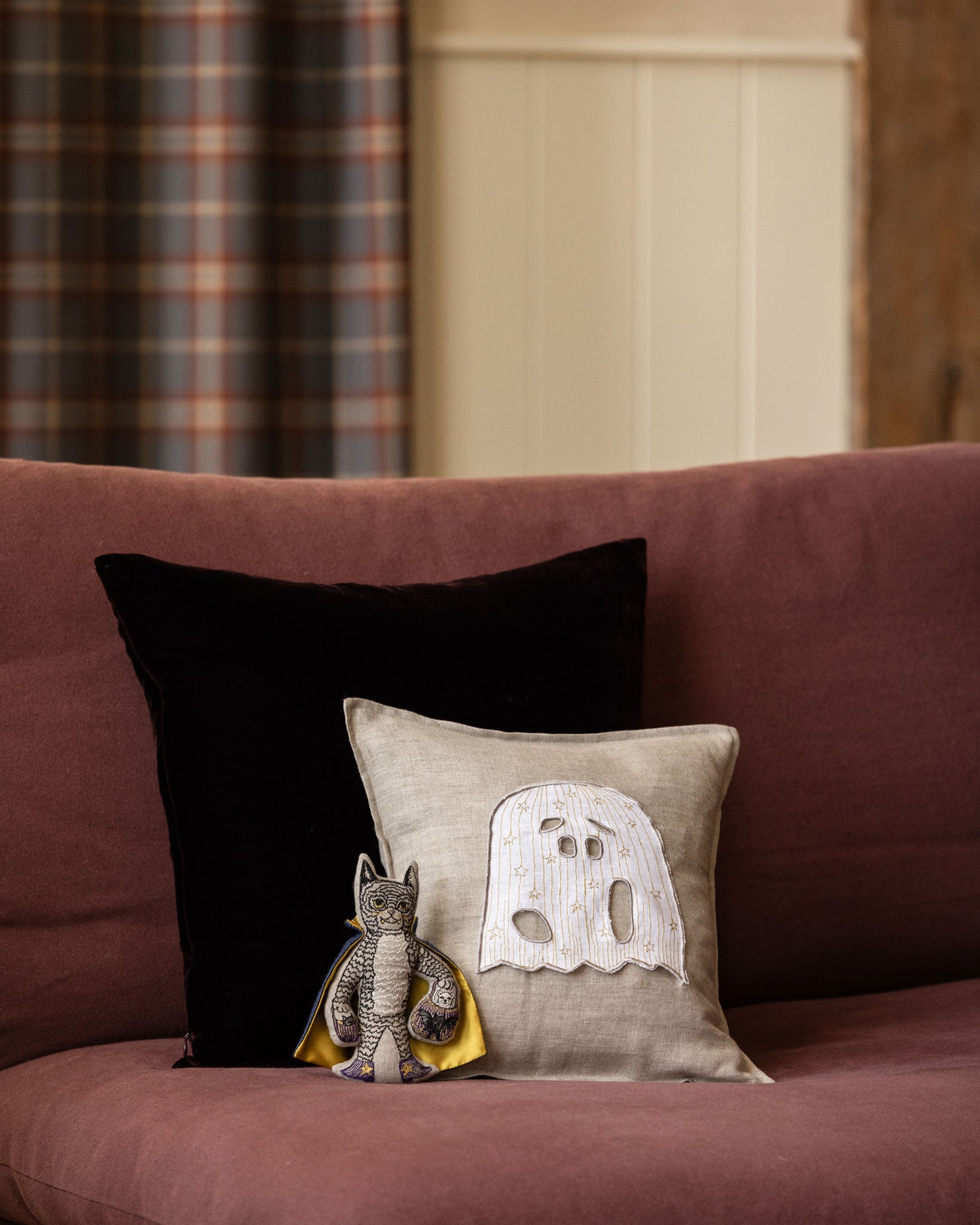 Ghost Kitty Pocket Pillow