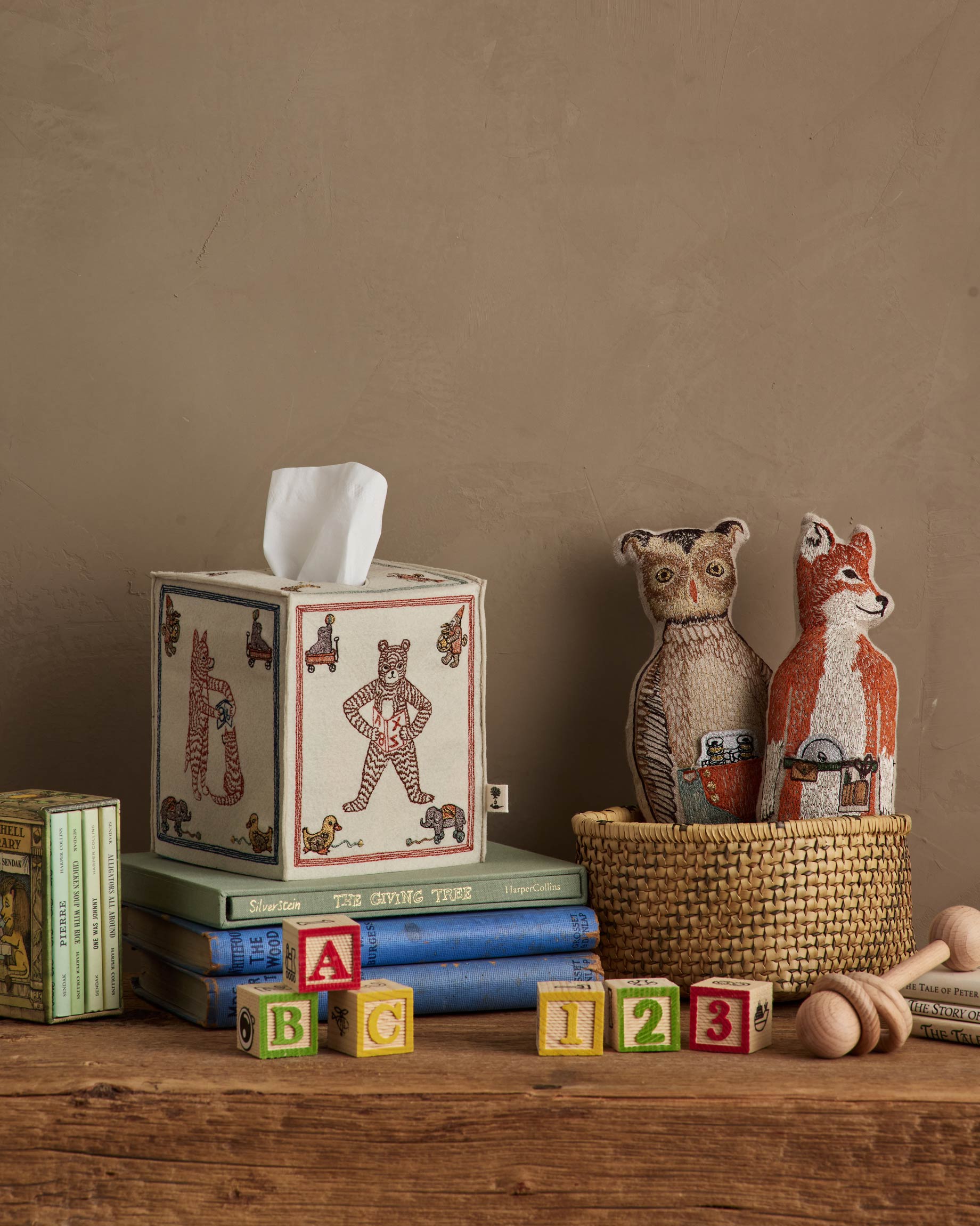 Coral & Tusk ティッシュボックスカバー ABC ABC Tissue Box Cover | Coral & Tusk