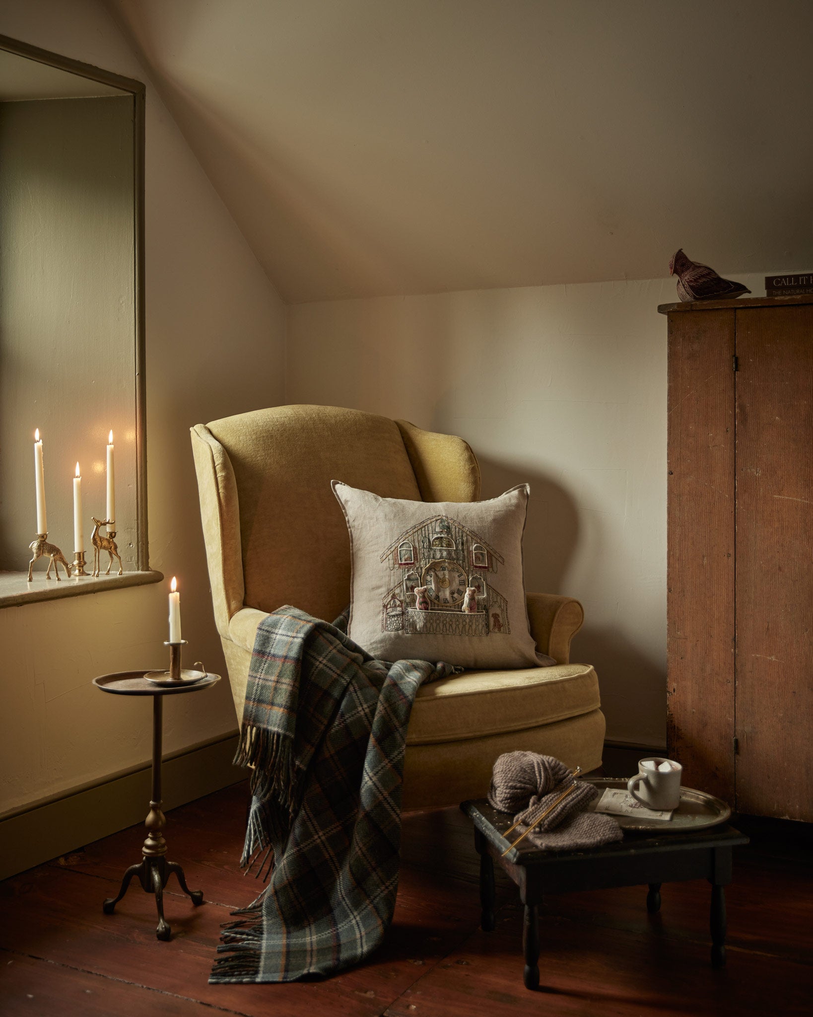 Christmas Clock Pocket Pillow