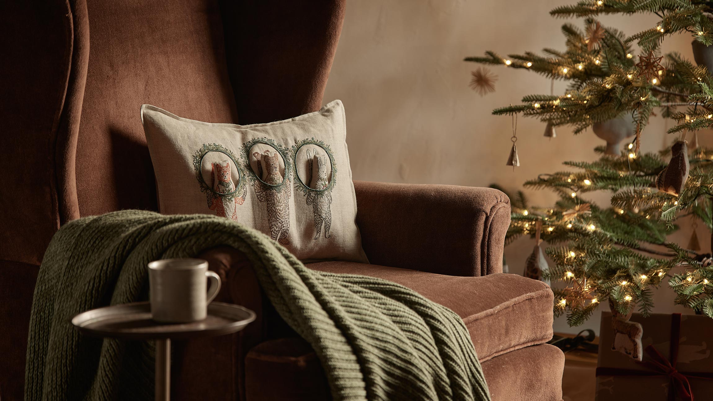 Christmas Wreath Trio Pocket Pillow | Coral & Tusk
