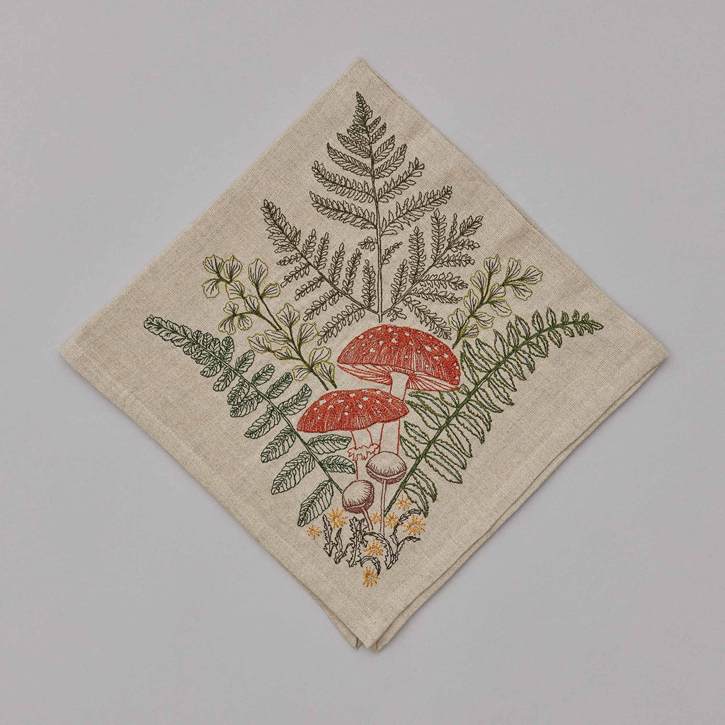 coralandtusk_dinner_napkin_mus