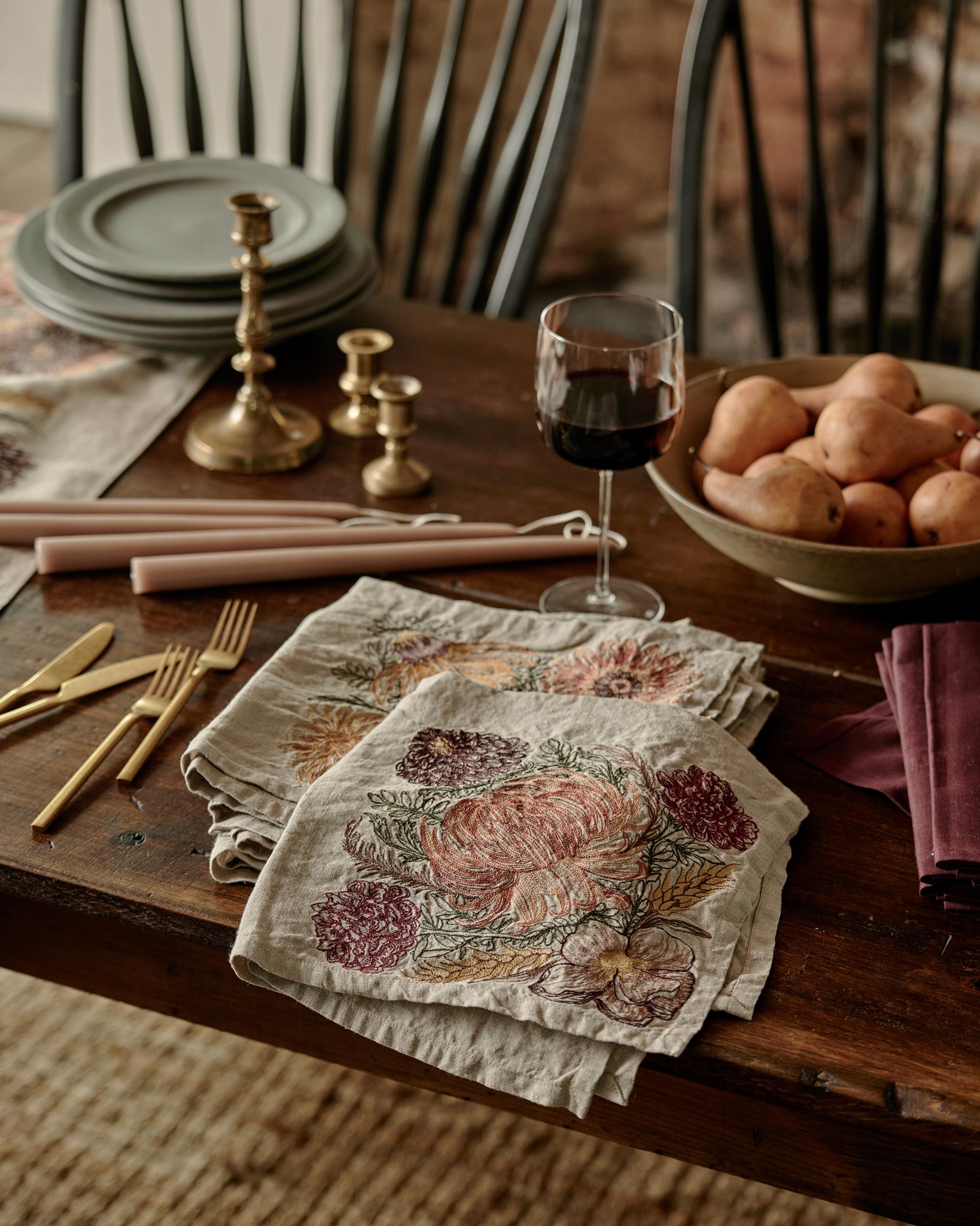 Autumn Mums Dinner Napkin | Coral & Tusk