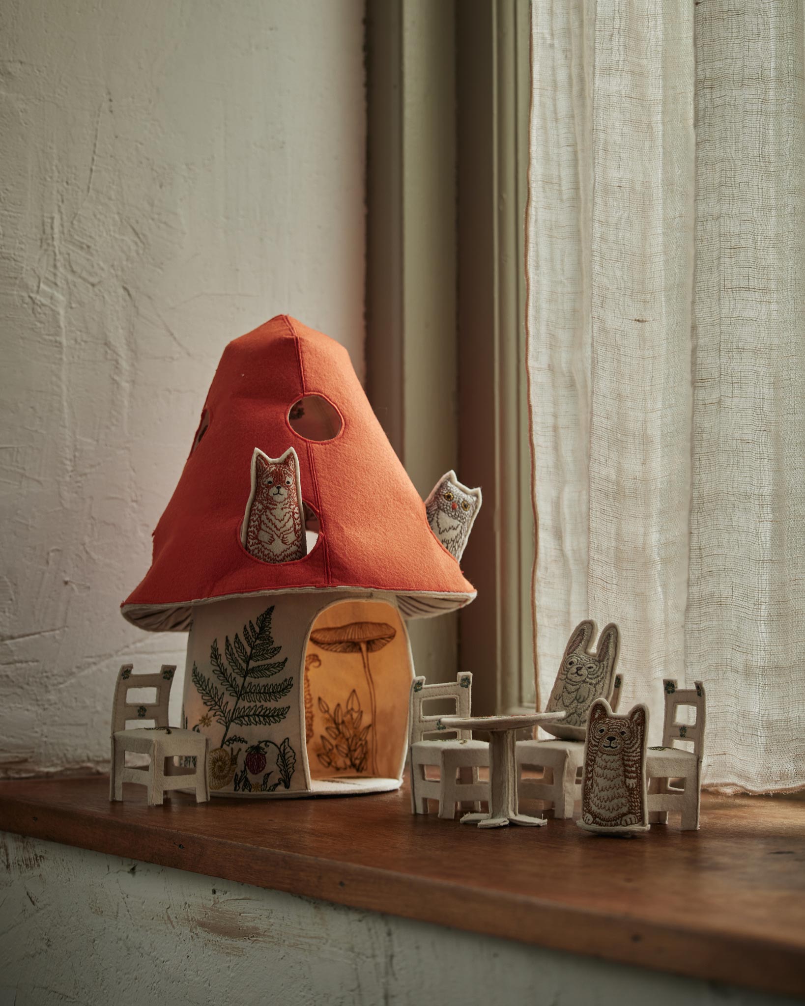 Mushroom House and Woodland Guests – Coral & Tusk
