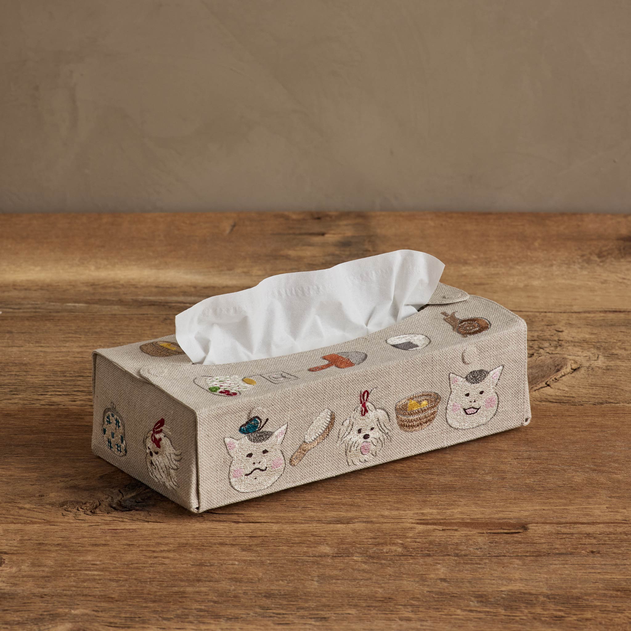 コーラルアンドタスク　ティッシュボックスカバー Coral & Tusk x Nekomura san Favorites Tissue Box Cover | Coral & Tusk