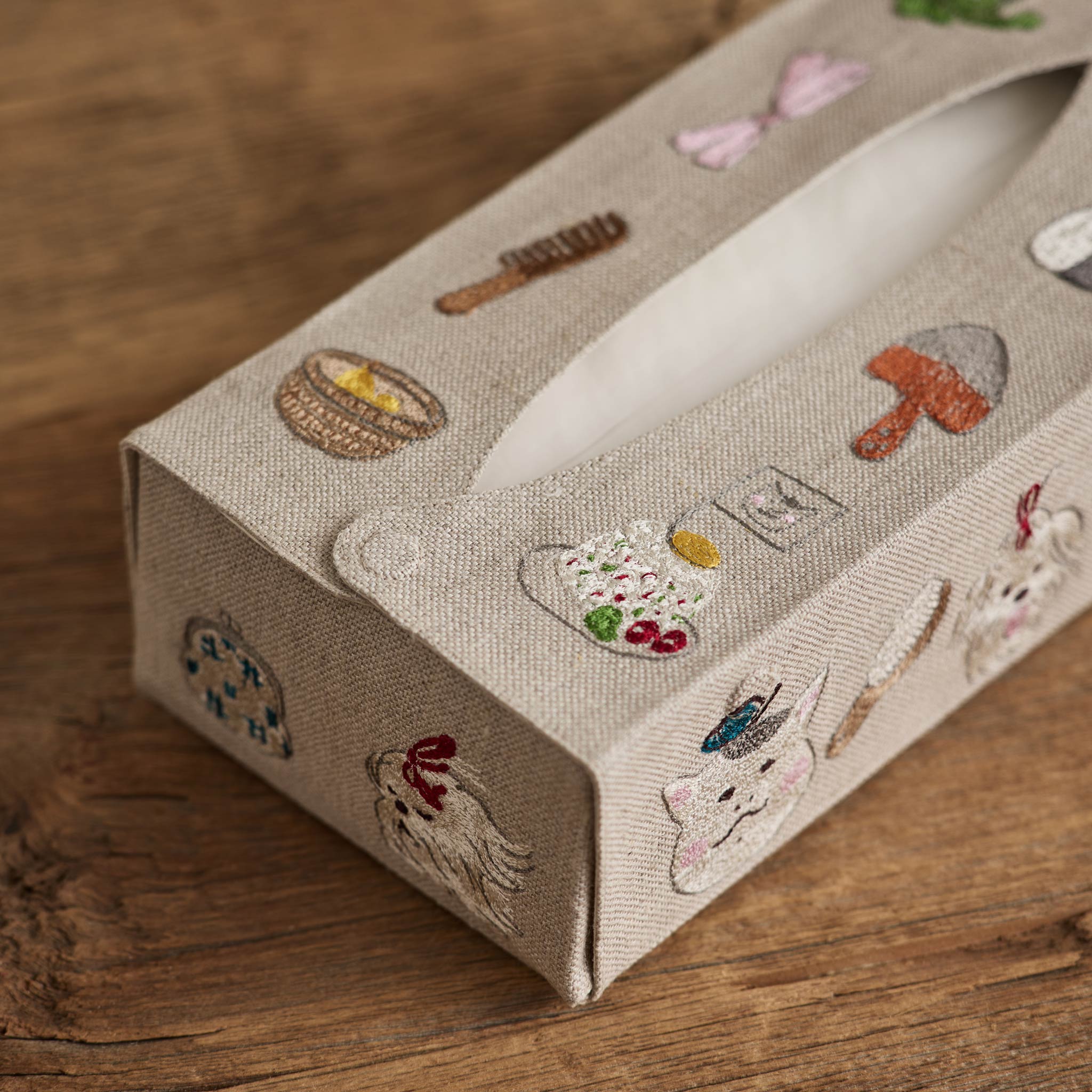 Coral & Tusk x Nekomura san Favorites Tissue Box Cover