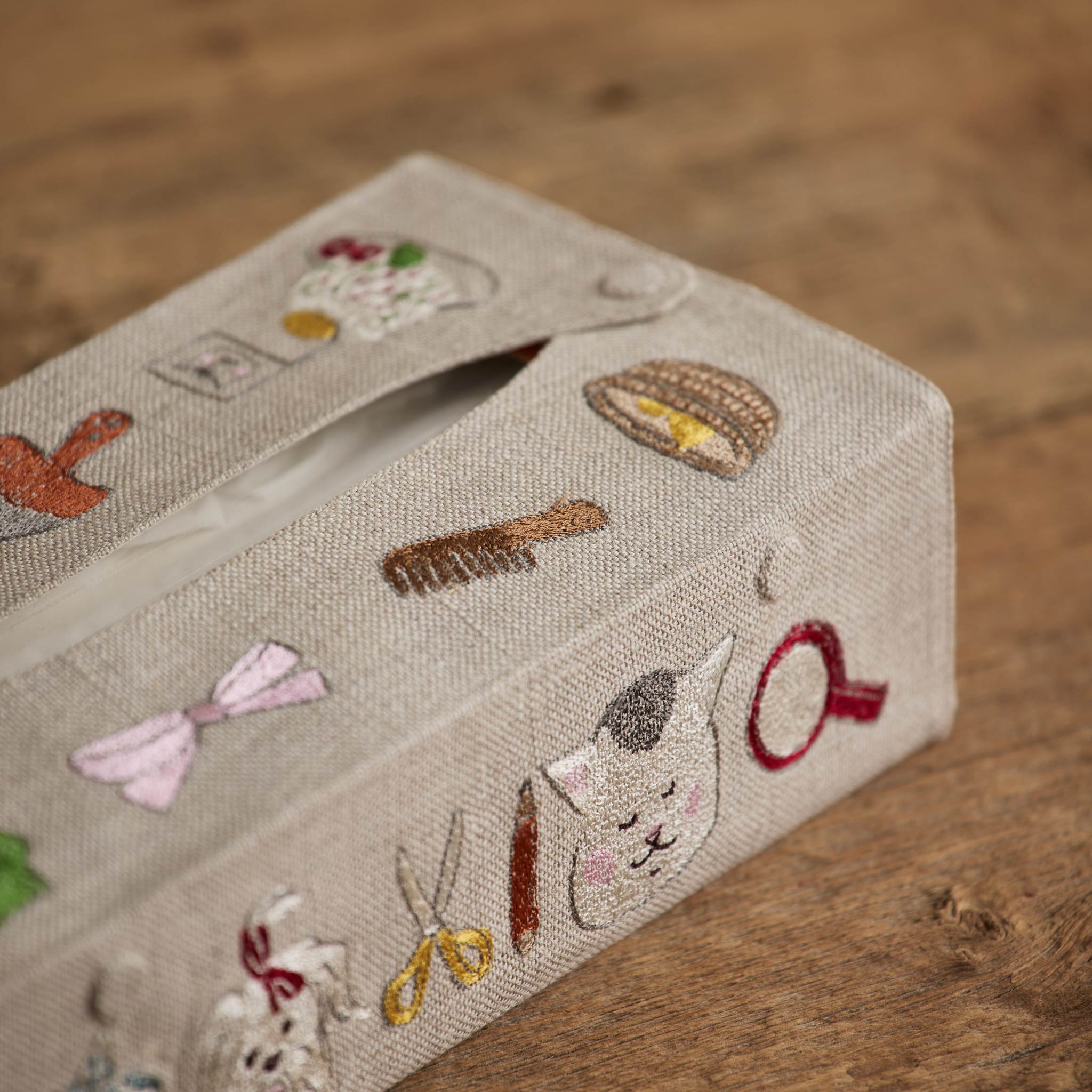 Coral & Tusk x Nekomura san Favorites Tissue Box Cover