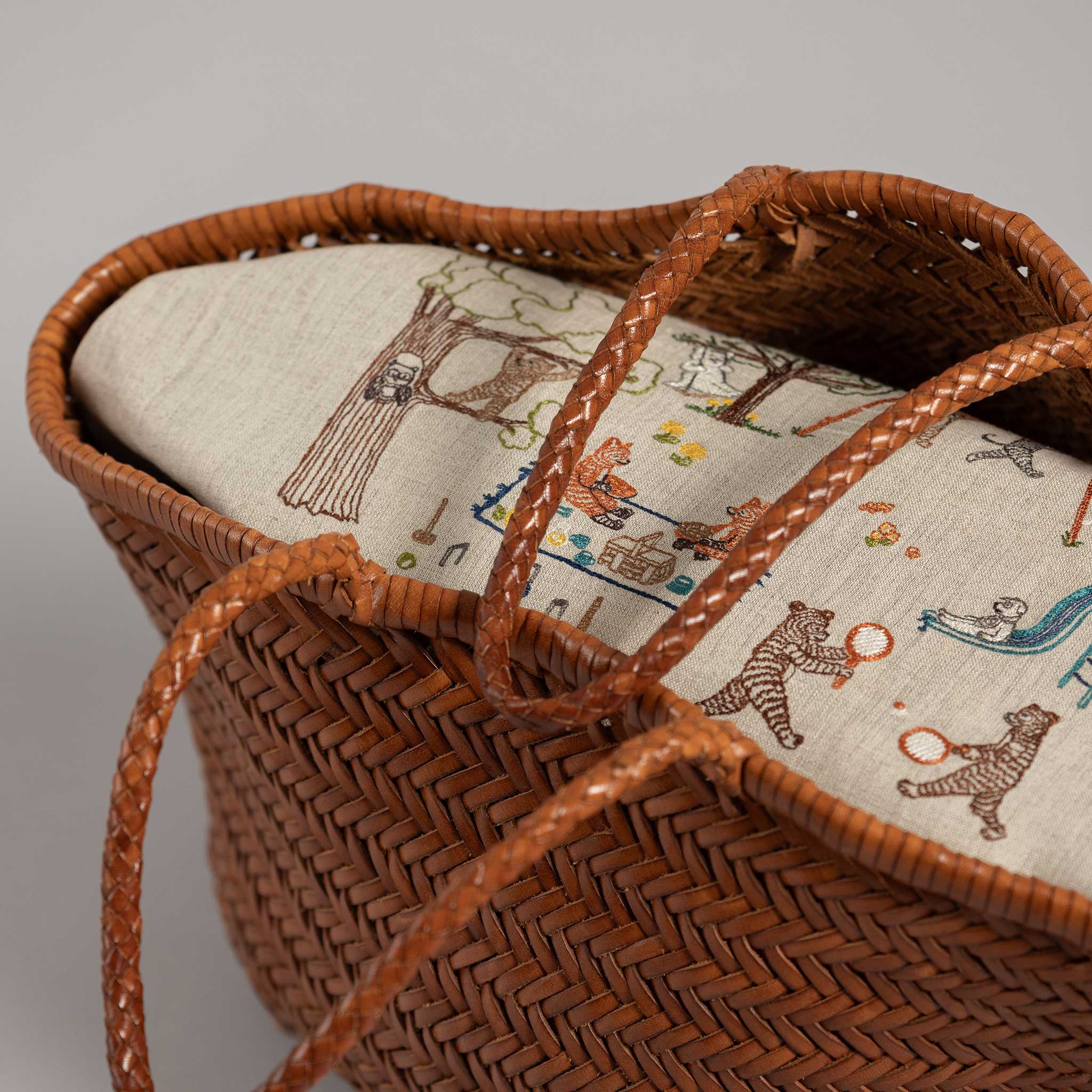 Coral & Tusk x Nekomura san Picnic Napkin