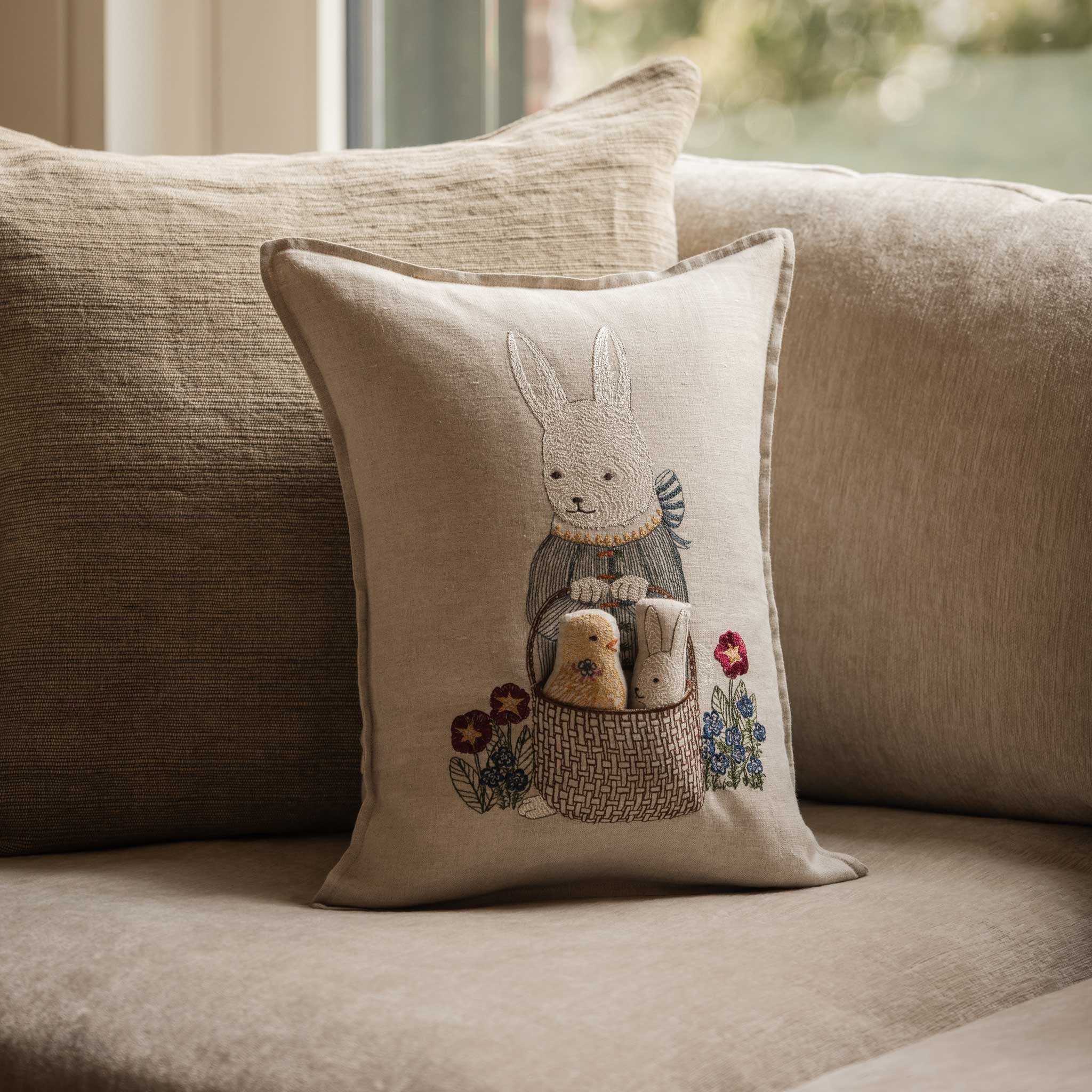 Coral&Tusk クッションカバー Easter Easter Bunny Pocket Pillow | Coral & Tusk