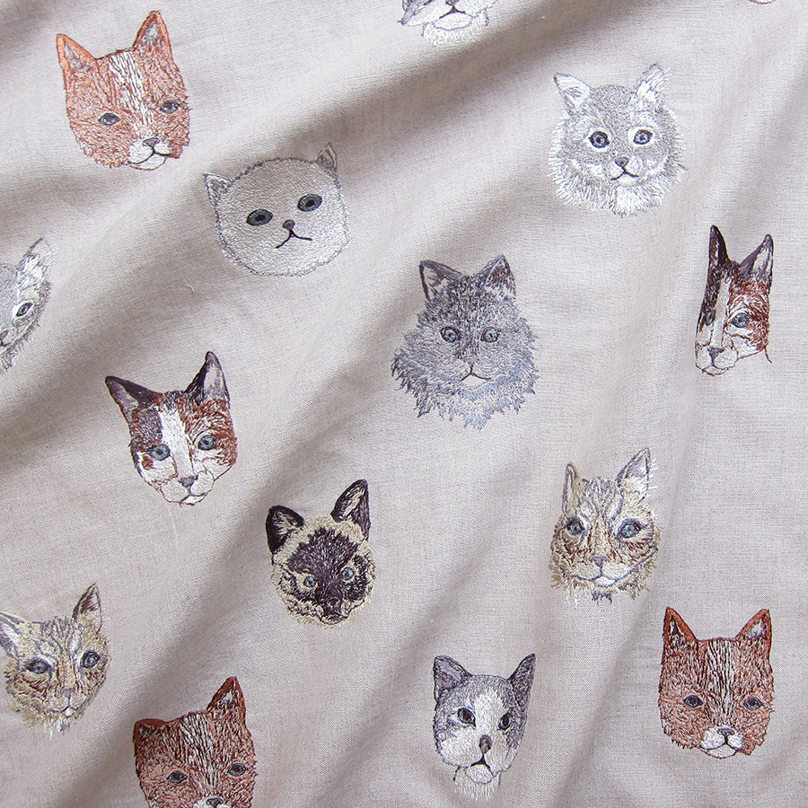 Cats Yardage 7.5 yards