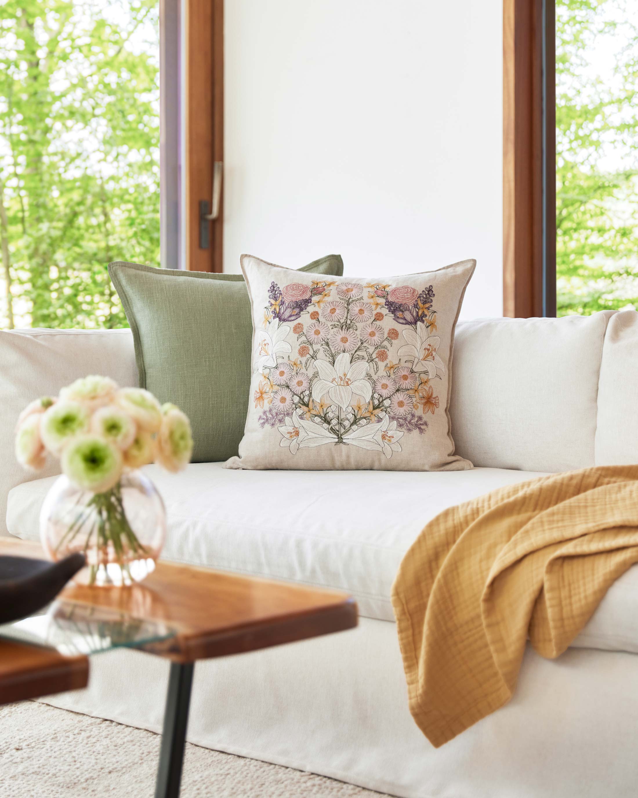 Pottery barn hotsell coral pillow